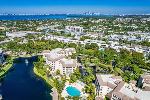 Condo in Key Biscayne, Florida, 3 bedrooms  № 1891050 - photo 12