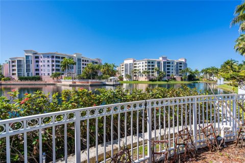 Condo in Key Biscayne, Florida, 3 bedrooms  № 1891050 - photo 17