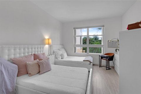 Condo in Key Biscayne, Florida, 3 bedrooms  № 1891050 - photo 20