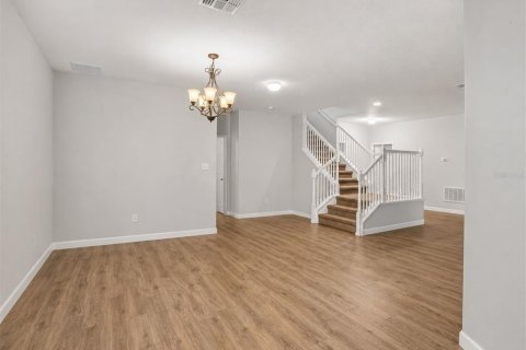 House in Clermont, Florida 6 bedrooms, 458.57 sq.m. № 2104937 - photo 19