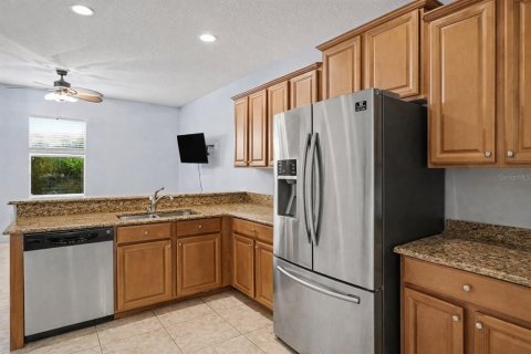 House in Clermont, Florida 6 bedrooms, 458.57 sq.m. № 2104937 - photo 5