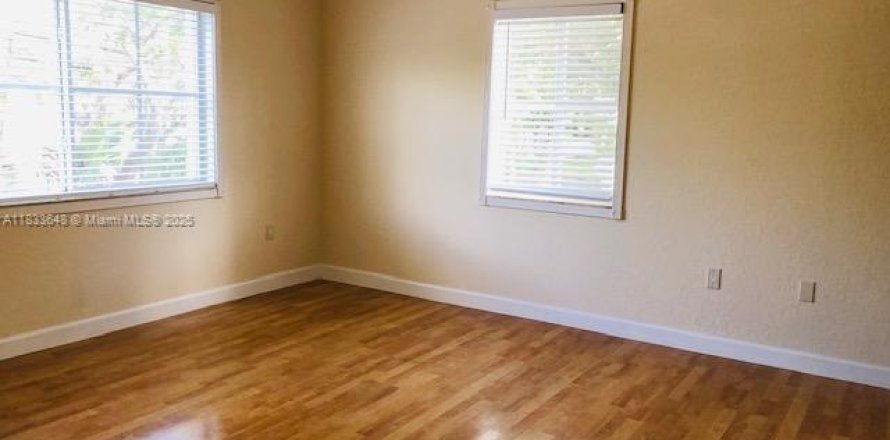 Condominio en Fort Lauderdale, Florida, 2 dormitorios  № 1814750
