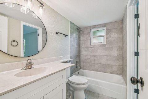 Condo in New Port Richey, Florida, 2 bedrooms  № 1855893 - photo 20