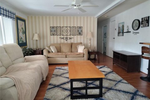 Apartment in Leesburg, Florida 2 bedrooms, 89.19 sq.m. № 2110442 - photo 11