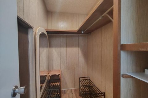 Apartment in Leesburg, Florida 2 bedrooms, 89.19 sq.m. № 2110442 - photo 17