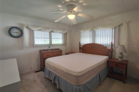 Apartment in Leesburg, Florida 2 bedrooms, 89.19 sq.m. № 2110442 - photo 18