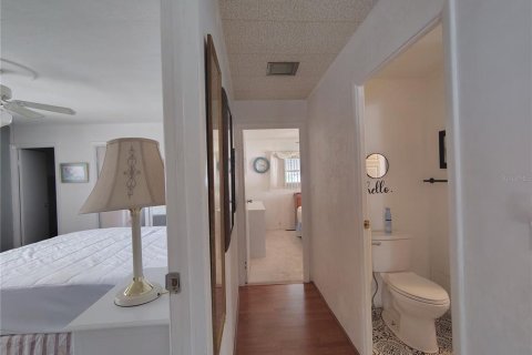 Apartment in Leesburg, Florida 2 bedrooms, 89.19 sq.m. № 2110442 - photo 12