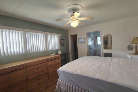 Apartment in Leesburg, Florida 2 bedrooms, 89.19 sq.m. № 2110442 - photo 13