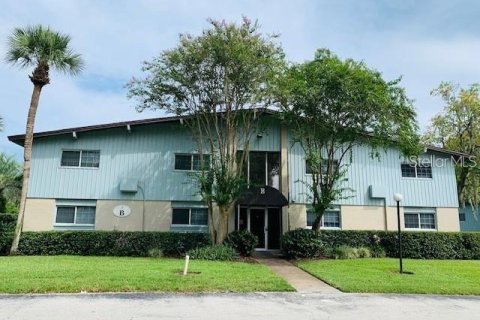Condominio en alquiler en Winter Park, Florida, 2 dormitorios, 81.85 m2 № 1620710 - foto 1