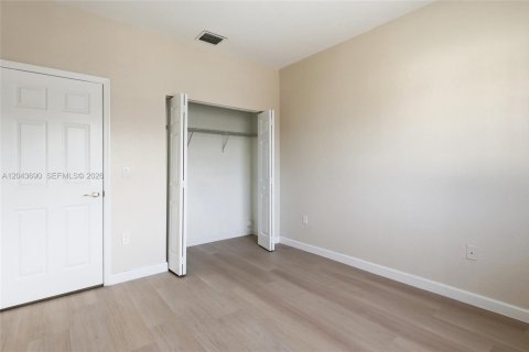 Condominio en venta en Homestead, Florida, 3 dormitorios, 110.93 m2 № 2168676 - foto 17