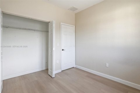 Condominio en venta en Homestead, Florida, 3 dormitorios, 110.93 m2 № 2168676 - foto 15