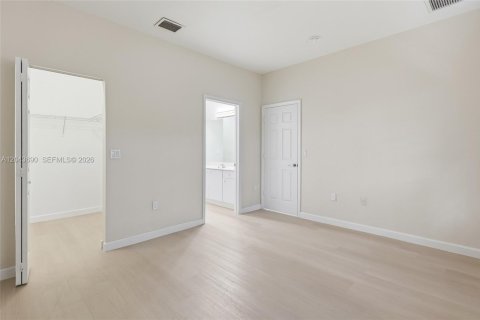 Condominio en venta en Homestead, Florida, 3 dormitorios, 110.93 m2 № 2168676 - foto 12