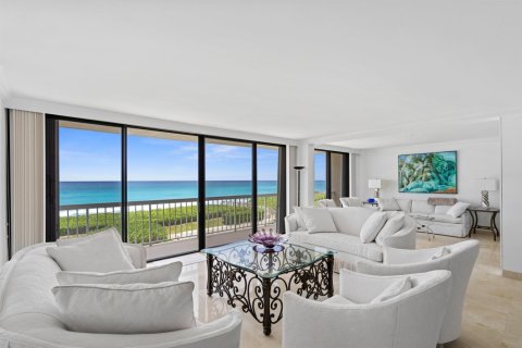 Condo in Palm Beach, Florida, 3 bedrooms  № 2250165 - photo 2