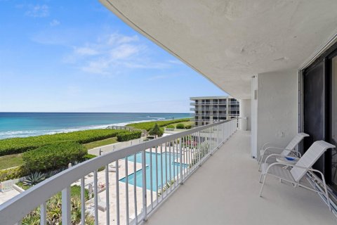 Condo in Palm Beach, Florida, 3 bedrooms  № 2250165 - photo 18