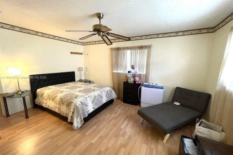Condo in Lauderdale Lakes, Florida, 2 bedrooms  № 1928591 - photo 7