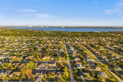 Land in Cape Coral, Florida № 1875039 - photo 13