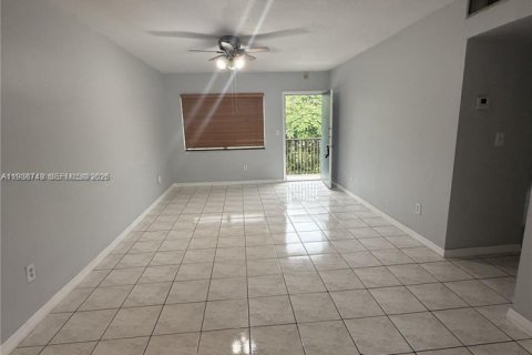 Copropriété à vendre à Miami, Floride: 2 chambres, 77.29 m2 № 2152639 - photo 3