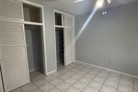 Copropriété à vendre à Miami, Floride: 2 chambres, 77.29 m2 № 2152639 - photo 5