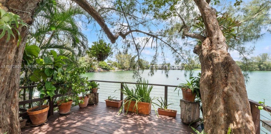 Touwnhouse à Miami, Floride 3 chambres, 178.65 m2 № 2033769