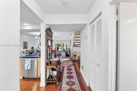 Touwnhouse à vendre à Miami, Floride: 3 chambres, 178.65 m2 № 2033769 - photo 8