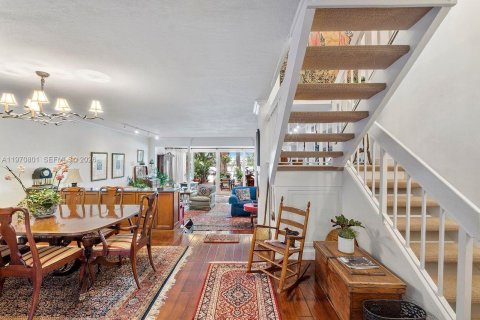 Touwnhouse à vendre à Miami, Floride: 3 chambres, 178.65 m2 № 2033769 - photo 7