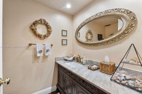 Touwnhouse à vendre à Miami, Floride: 3 chambres, 178.65 m2 № 2033769 - photo 22