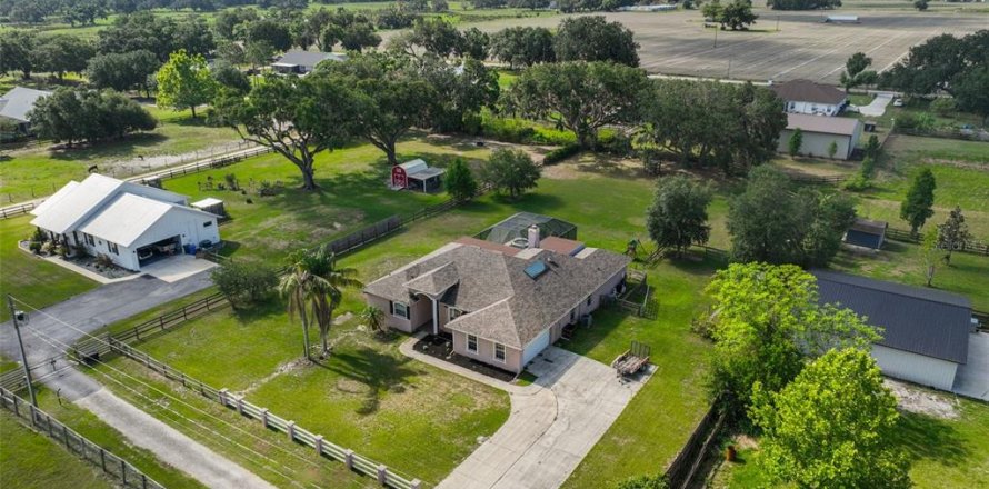 Casa en Plant City, Florida 5 dormitorios, 241.27 m2 № 1745471