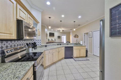 Casa en venta en Plant City, Florida, 5 dormitorios, 241.27 m2 № 1745471 - foto 2