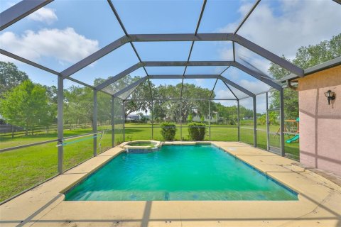 Casa en venta en Plant City, Florida, 5 dormitorios, 241.27 m2 № 1745471 - foto 4