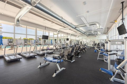 Condominio en venta en North Miami, Florida, 3 dormitorios, 221.57 m2 № 2147366 - foto 23