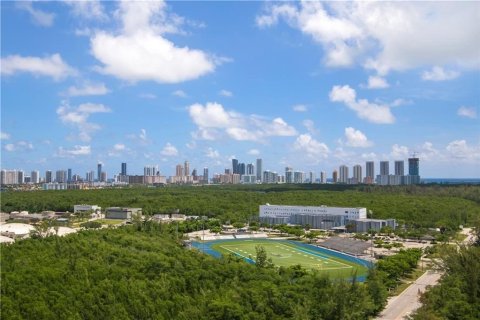 Condo à North Miami, Floride, 3 chambres  № 2147366