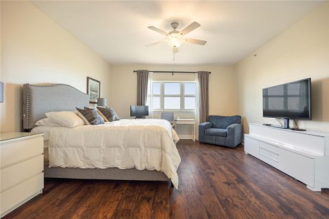 Condominio en venta en North Miami, Florida, 3 dormitorios, 221.57 m2 № 2147366 - foto 14