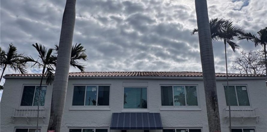 Appartement à Miami Beach, Floride 2 chambres, 74.32 m2 № 2024664
