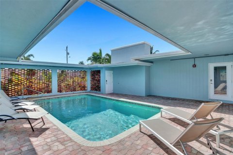 Villa ou maison à vendre à Pompano Beach, Floride: 6 chambres, 269.32 m2 № 2153558 - photo 2