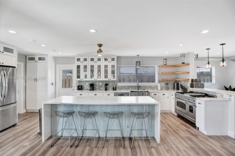 Villa ou maison à vendre à Pompano Beach, Floride: 6 chambres, 269.32 m2 № 2153558 - photo 15