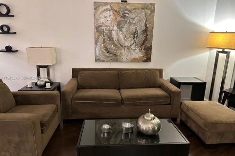 Condo in Aventura, Florida, 1 bedroom  № 2002742 - photo 13