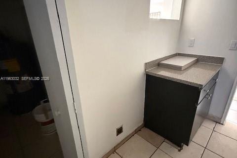 Снять в аренду виллу или дом в Майами, Флорида 3 спальни, 86.96м2, № 2023973 - фото 8