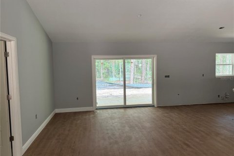 House in Dunnellon, Florida 3 bedrooms, 147.25 sq.m. № 1826559 - photo 2