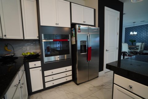 Villa ou maison à louer à Westlake, Floride: 3 chambres, 284.84 m2 № 2384870 - photo 6