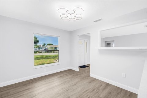 Casa en venta en Bradenton, Florida, 3 dormitorios, 135.27 m2 № 2384192 - foto 14