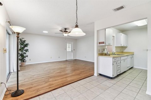 Copropriété à vendre à Sun City Center, Floride: 2 chambres, 93.65 m2 № 1586639 - photo 12