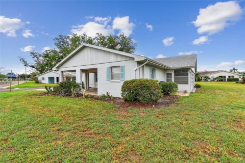 Copropriété à vendre à Sun City Center, Floride: 2 chambres, 93.65 m2 № 1586639 - photo 5