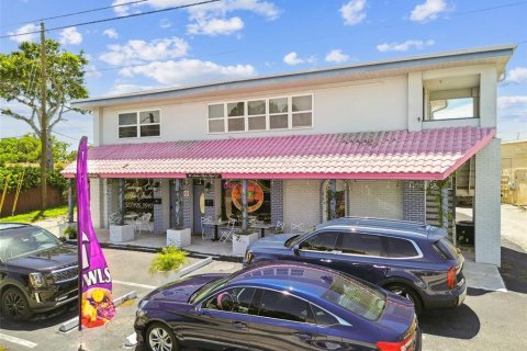 Propiedad comercial en venta en Belleair Bluffs, Florida, 334.82 m2 № 1844329 - foto 21