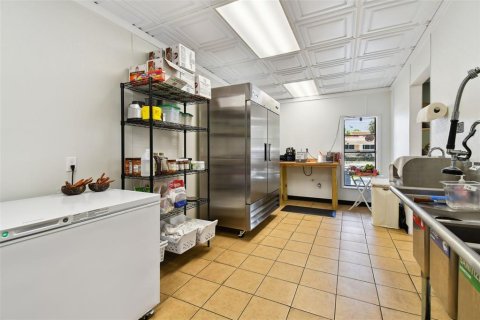 Propiedad comercial en venta en Belleair Bluffs, Florida, 334.82 m2 № 1844329 - foto 10