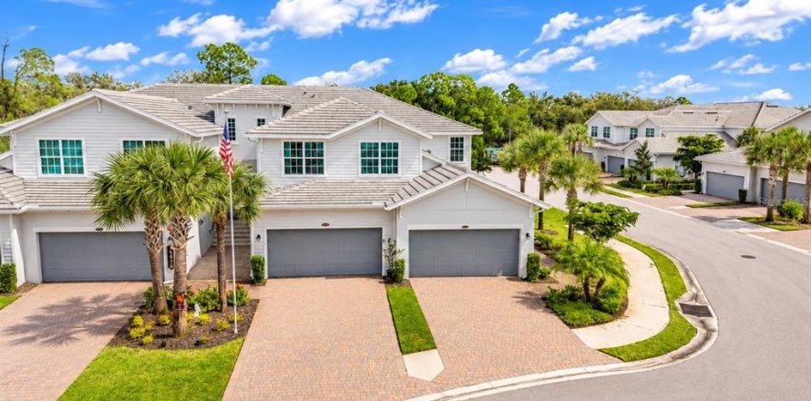 Condo à Punta Gorda, Floride, 3 chambres  № 2421893