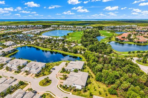 Copropriété à vendre à Punta Gorda, Floride: 3 chambres, 206.43 m2 № 2421893 - photo 4