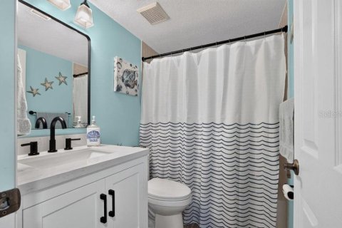 Condo in Ormond Beach, Florida, 2 bedrooms № 2236875 - photo 24