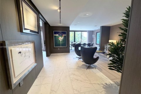 Townhouse in Miami, Florida 5 bedrooms, 324.51 sq.m. № 2042307 - photo 18