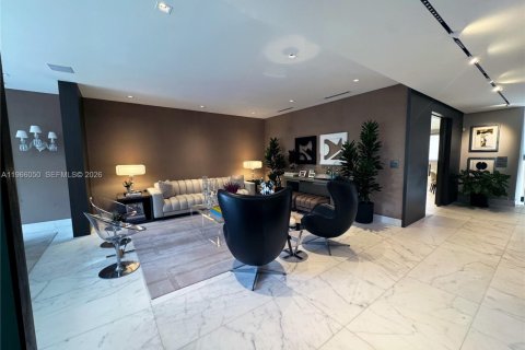 Townhouse in Miami, Florida 5 bedrooms, 324.51 sq.m. № 2042307 - photo 19