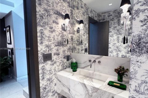 Townhouse in Miami, Florida 5 bedrooms, 324.51 sq.m. № 2042307 - photo 7